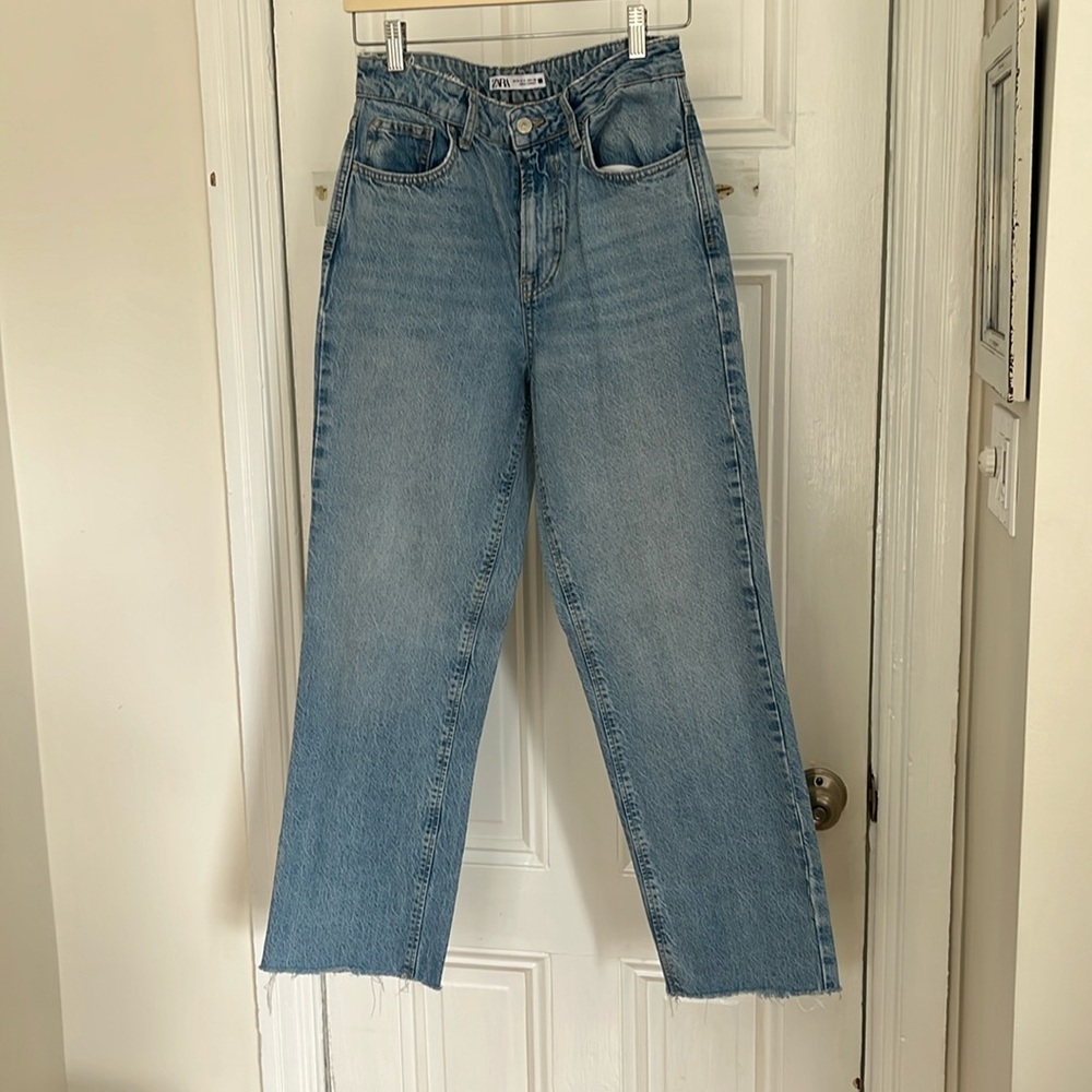 Zara Straight Leg Light Denim Jeans - Size 4